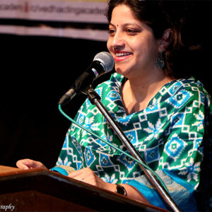 500_Manyavar_0006_IMG_0671